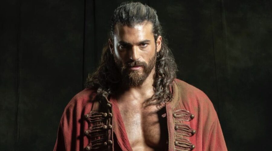 Can Yaman (Balaban) in un posato per “El Turco”, pubblicato sul suo profilo Instagram (@canyaman) il 7 aprile 2024. Credits: Can Yaman/Instagram.
