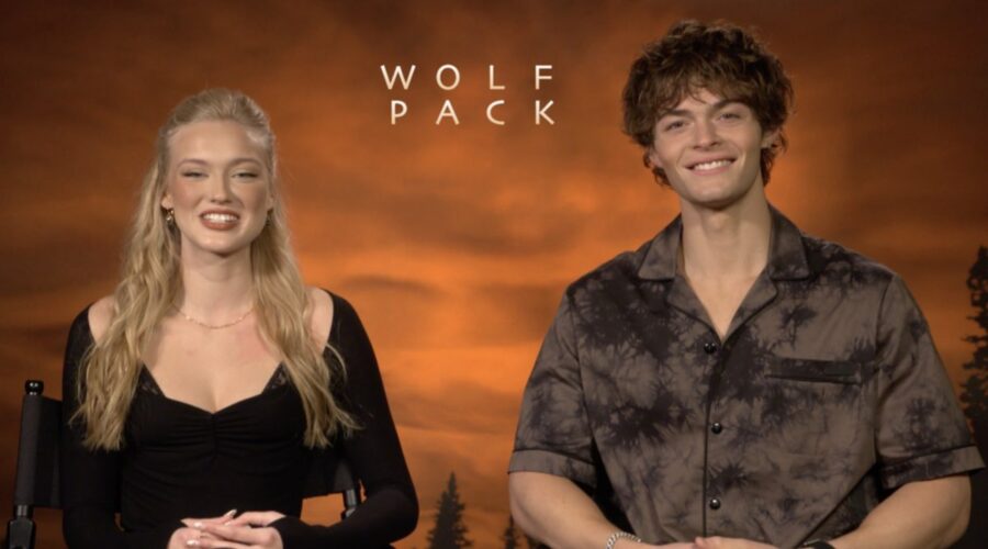 Da sinistra: Chloe Rose Robertson e Tyler Lawrence Gray nell'intervista per “Wolf Pack”. Credits: Tvserial.it.