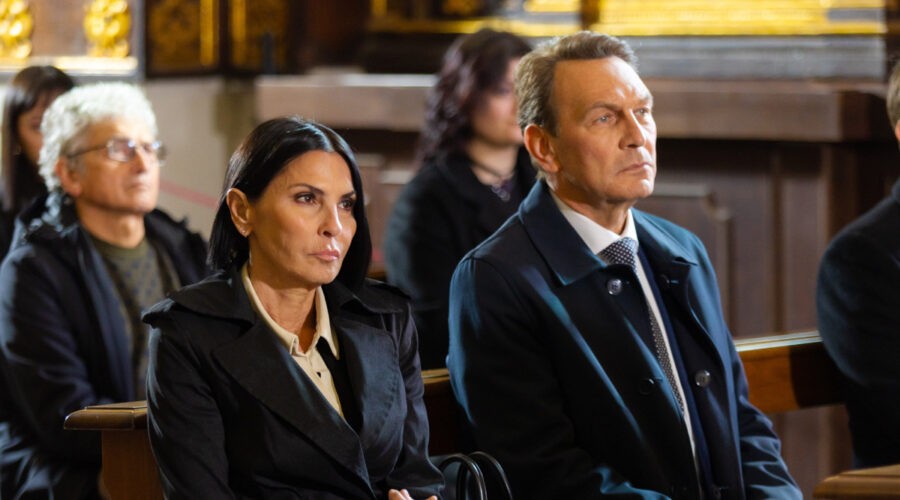 Da sinistra: Nina Soldano e Riccardo Polizzy Carbonelli in 