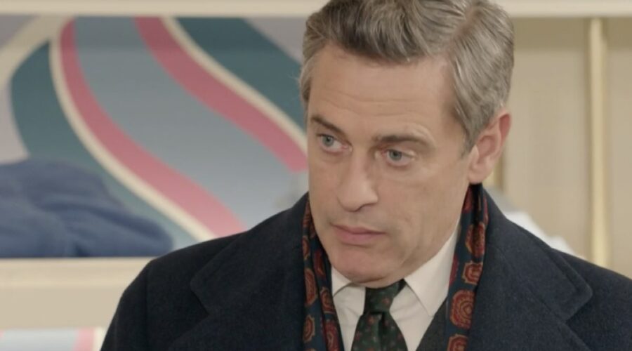 Massimo Poggio (Ezio Colombo) in una scena della puntata 98 de