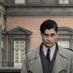 Lino Guanciale (Luigi Alfredo Ricciardi) in una scena de 
