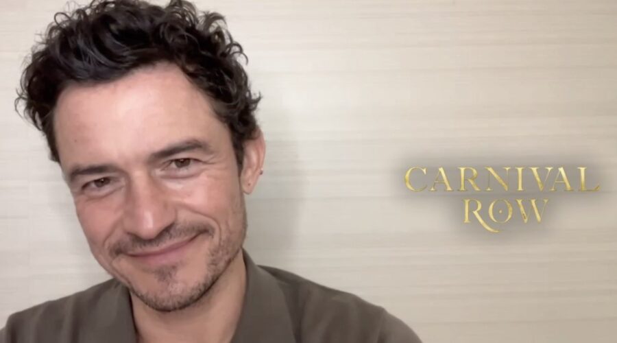 L'attore Orlando Bloom intervistato da Tvserial.it per “Carnival Row 2”. Credits: Tvserial.it.