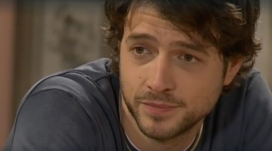 Screenshot Raiplay di Michele Cesari (Tommaso) in 