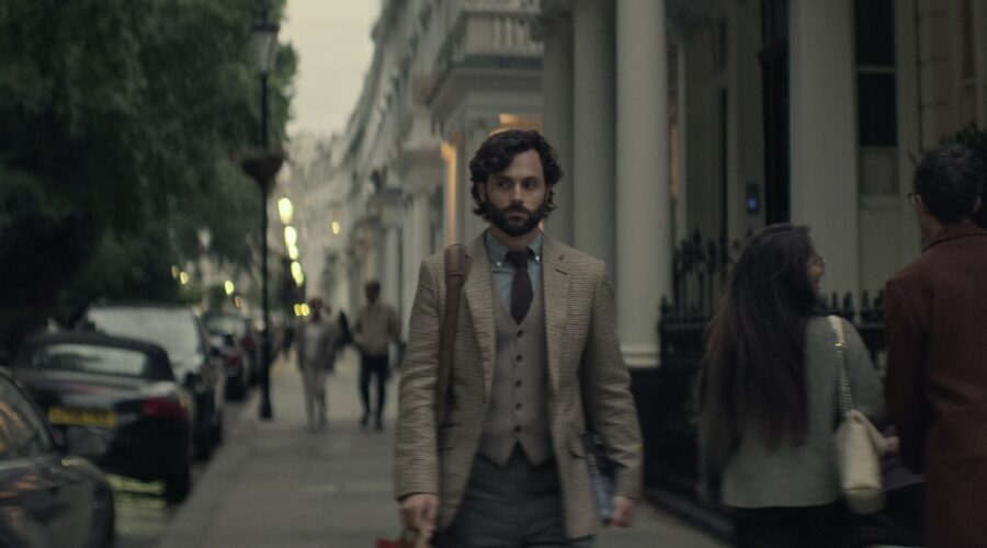 Joe Goldberg (interpretato da Penn Badgley) in una scena della quarta stagione di “You”. Credits: Courtesy of Netflix.