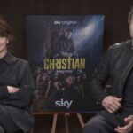 Laura Morante e Claudio Santamaria nell'intervista di “Christian 2”. Credits: Cattura schermo/Sky/Tvserial.it.