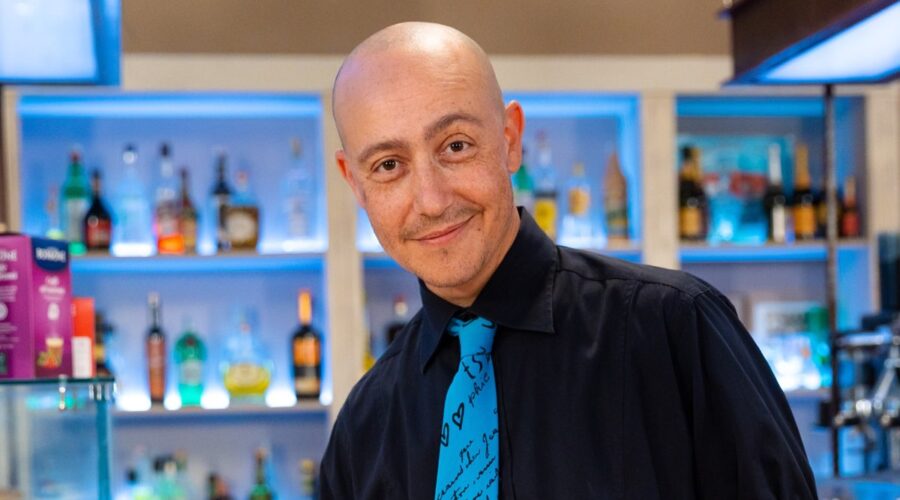 Francesco Vitiello interpreta Diego in 