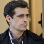 Flavio Parenti (Tancredi Di Sant'Erasmo) in una scena de 