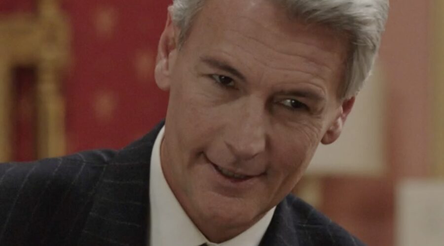 Roberto Farnesi (Umberto Guarnieri) in una scena della puntata 118 de 