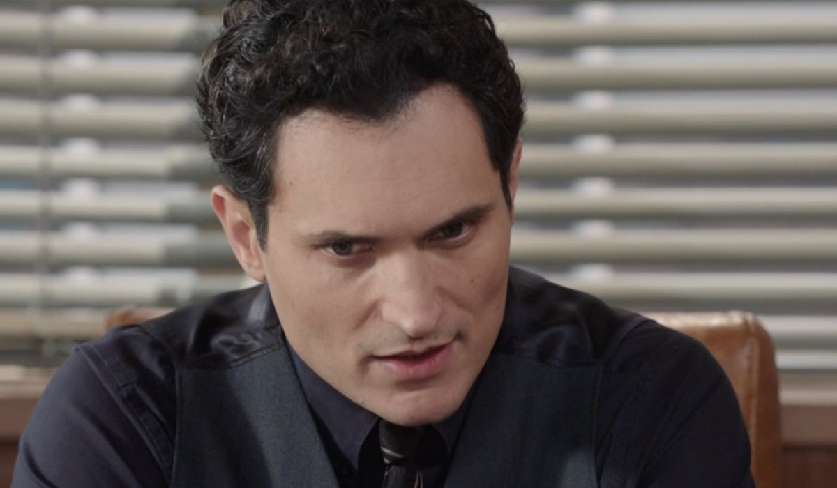 Alessandro Tersigni (Vittorio Conti) in una scena della puntata 126 de