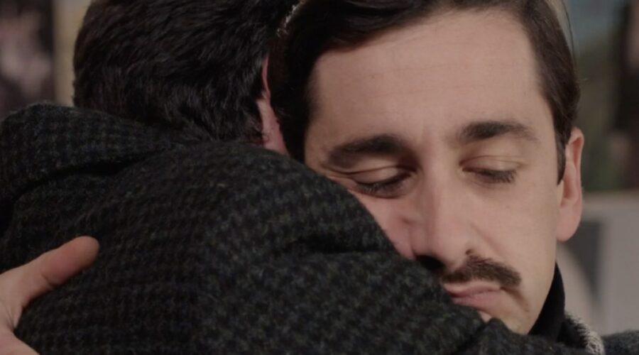 Da sinistra: Filippo Scarafia (Roberto Landi) e Piero Cardano (Mario Oradei) in una scena nella puntata 129 de 