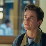 John Owen Lowe in una scena di 