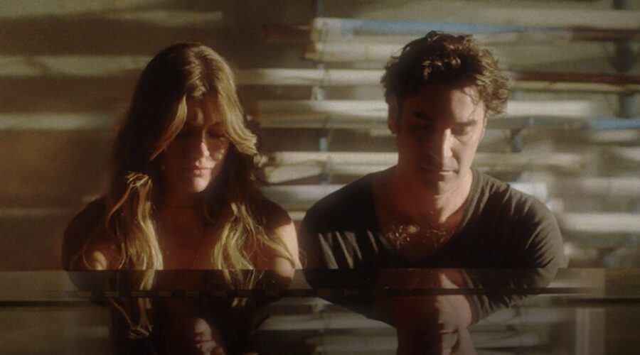 “L'isola e il maestro”, un'immagine della serie tv. Credits: Netflix.