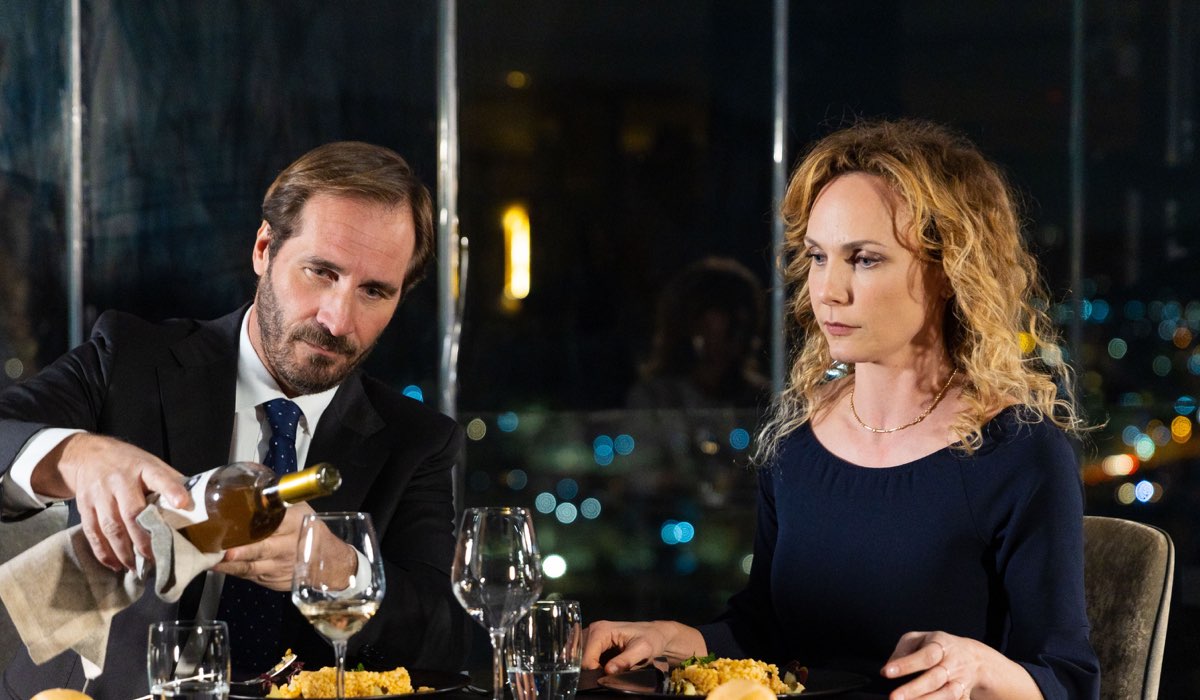 Maurizio Aiello e Sara Zanier in una scena di