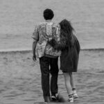 Da sinistra: Nicolas Maupas (Filippo Ferrari) e Valentina Romani (Naditza) in una scena di 