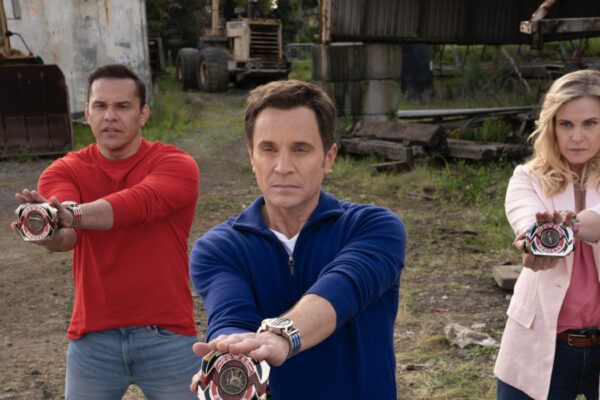 Steve Cardenas, David Yost, Catherine Sutherland In Power Rangers Una Volta E Per Sempre - Immagine Dal Set Credits Geoffrey H Short Netflix