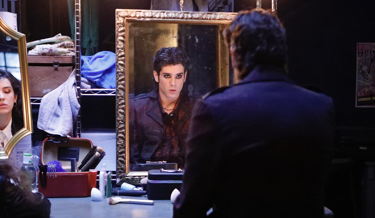 Nicolas Maupas in una delle prime foto di 