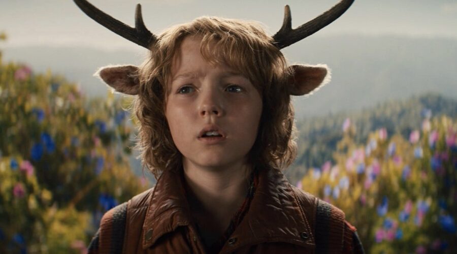 Christian Convery nel ruolo di Gus nella seconda stagione di “Sweet Tooth”. Per gentile concessione di Netflix © 2023.