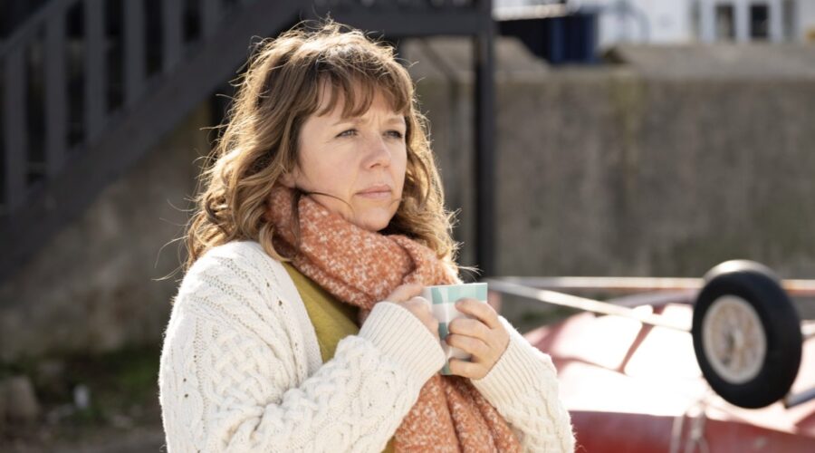 Una scena de “I misteri di Whitstable Pearl”. Credits: Sky.