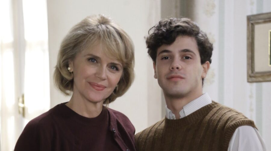 Da sinistra: Valentina Tomada (Palma Rizzo) e Christian Roberto (Francesco Rizzo) in un posato per