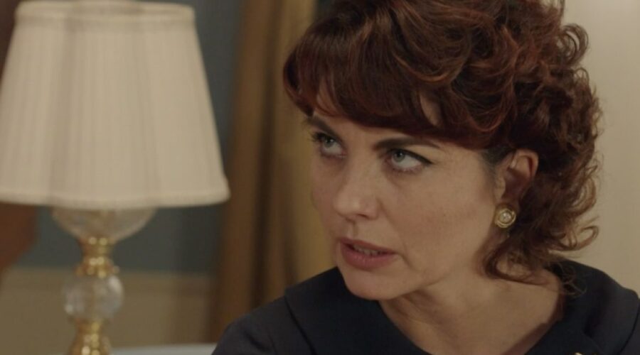 Vanessa Gravina (Adelaide Di Sant'Erasmo) in una scena della puntata 139 de 