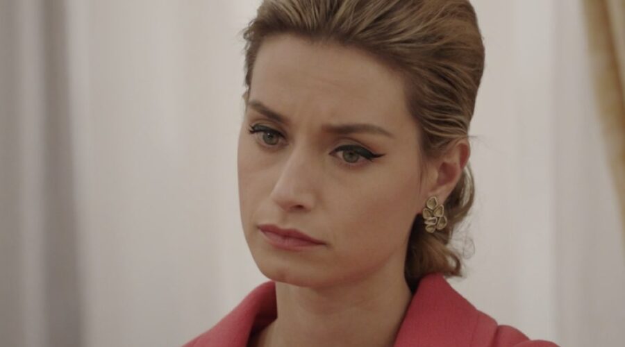 Giulia Arena (Ludovica Brancia di Montalto) in una scena della puntata 153 de