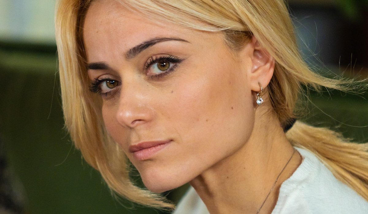 Imma Pirone interpreta Clara in