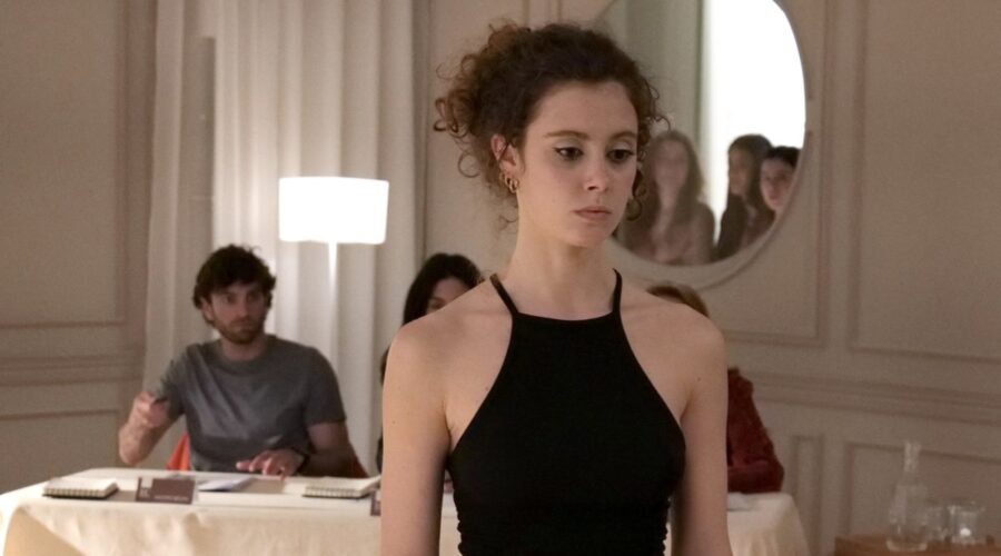 Irene Paloma Jona (Diana Novak) in una scena di 