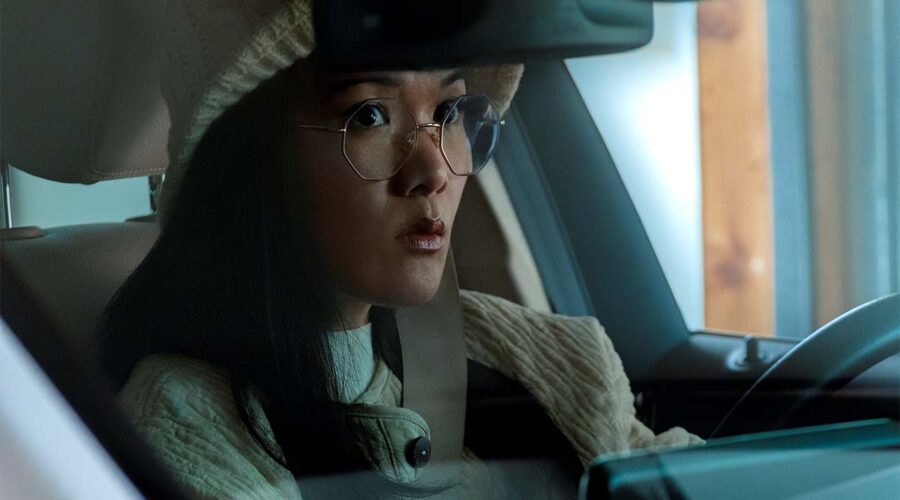 Ali Wong interpreta Amy in una scena de 