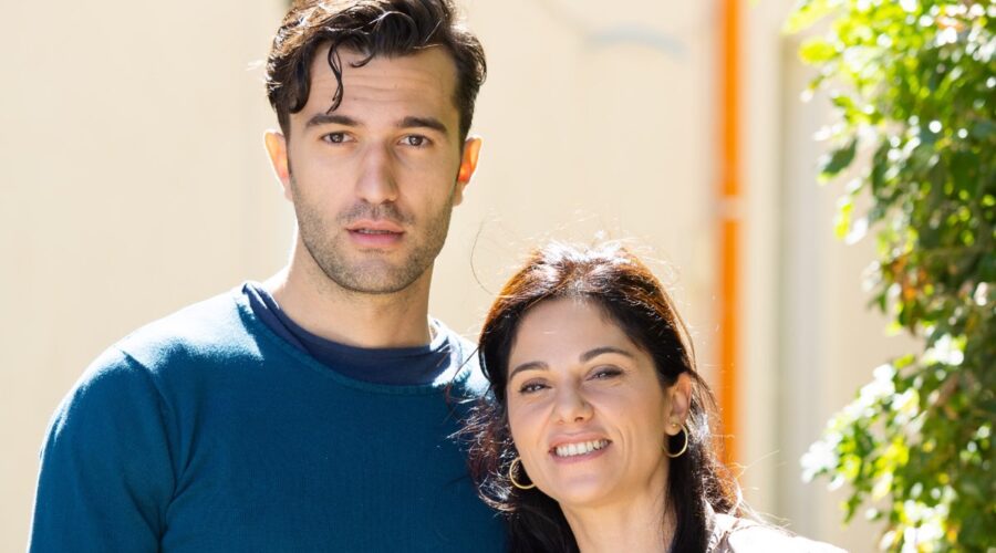 Da sinistra: Luigi Miele e Daniela Ioia in una scena di 