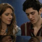 Screenshot di Valentina Romani (Naditza) e Nicolas Maupas (Filippo) nel finale di 