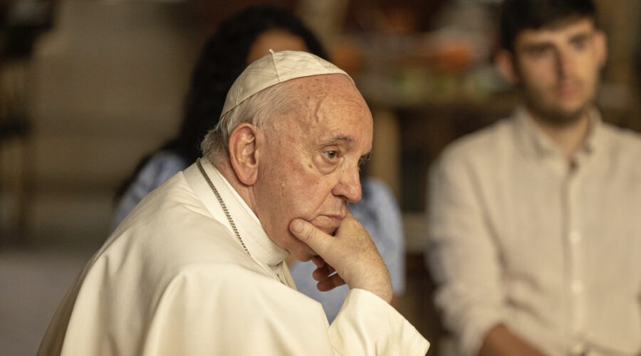 Papa Francesco In Un'immagine Dalla Serie Faccia A Faccia Con Papa Francesco Credits Disney Plus