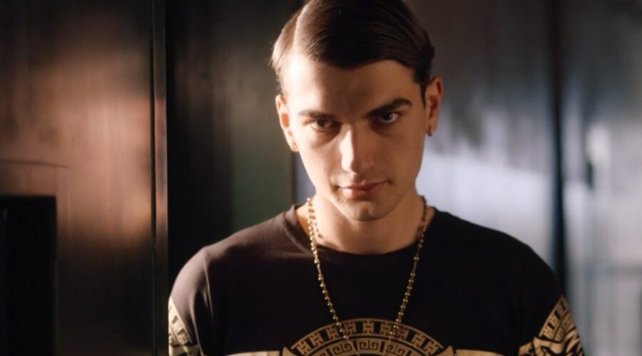 Giacomo Giorgio (Ciro Ricci) in una scena dell'episodio 12 di