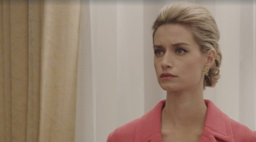 Giulia Arena (Ludovica Brancia di Montalto) in una scena della puntata 153 de