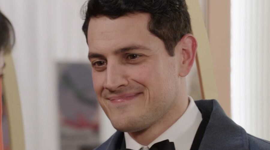 Emanuel Caserio (Salvatore Amato) in una scena della puntata 160 de