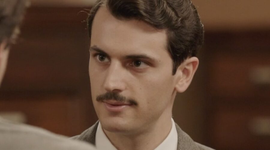 Elia Tedesco (Vito Lamantia) in una scena della puntata 52 de