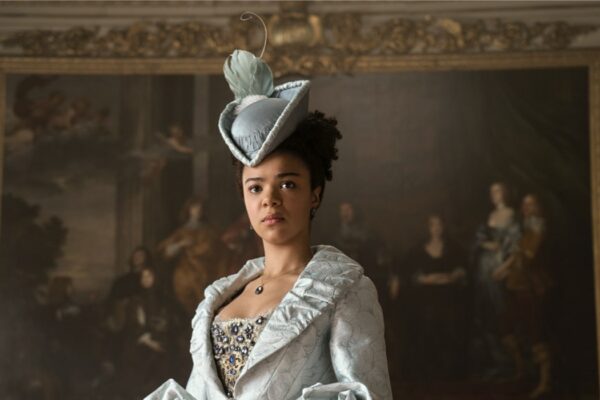 India Amarteifio nei panni della Regina Carlotta nell'episodio 1 di “La Regina Carlotta: Una storia di Bridgerton”. Credits: Liam Daniel/Netflix © 2023.