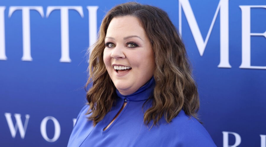 Melissa Mccarthy Durante La Premiere Mondiale De La Sirenetta Credits Disney