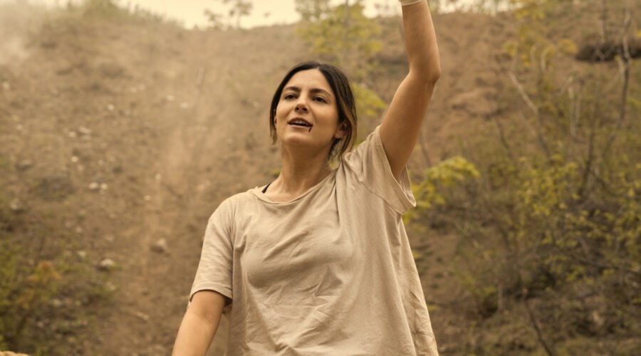 Monica Barbaro As Emma Brunner In Episode 101 Of Fubar Cr Christos Kalohoridis Netflix