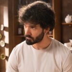 Oliver Ruano (Tirso) in una scena della puntata di “Un altro domani” in onda venerdì 2 giugno 2023 su Canale 5. Credits: RTI Mediaset.