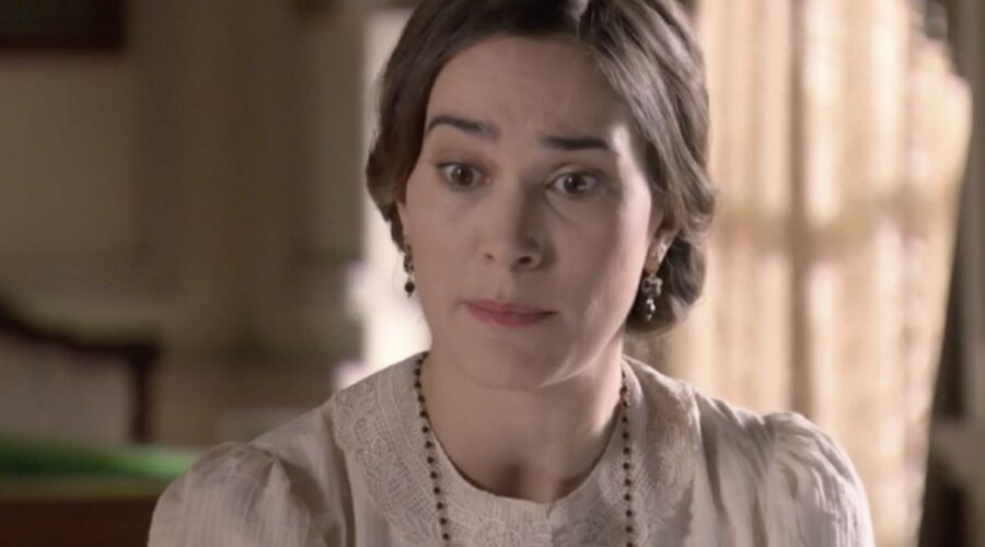 Celia Freijeiro (Adela Silva Torrealba) in una scena della puntata 62 di 