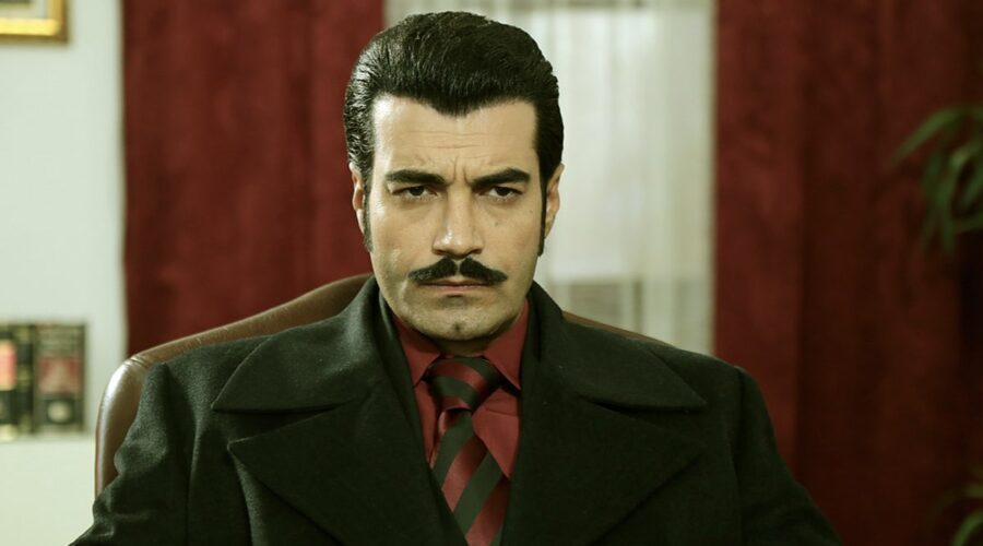 Murat Ünalmis (Demir) in una scena della puntata di “Terra Amara” in onda lunedì 29 maggio. Credits: RTI Mediaset.