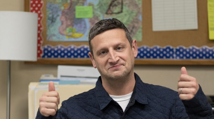 Tim Robinson As Tim In I Think You Should Leave With Tim Robinson Credits Terence Patrick Netflix