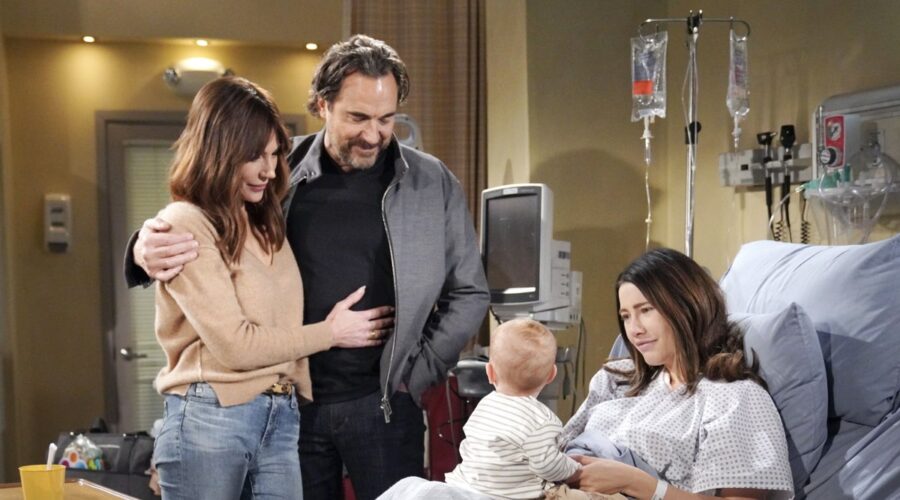 Da sinistra: Krista Allen (Taylor Hayes), Thorsten Kaye (Ridge Forrester) e Jacqueline Macinnes Wood (Steffy Forrester) in una scena di “Beautiful”. Credits: BBL Distribution/Mediaset.