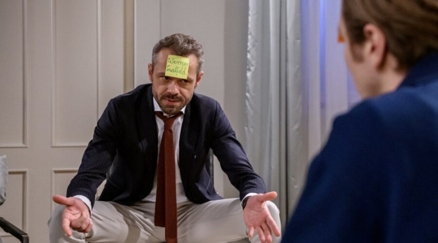 Sven Waasner nei panni di Erik Vogt in una scena di “Tempesta D'Amore” in onda su Rete 4. Credits: Das Erste/Mediaset.