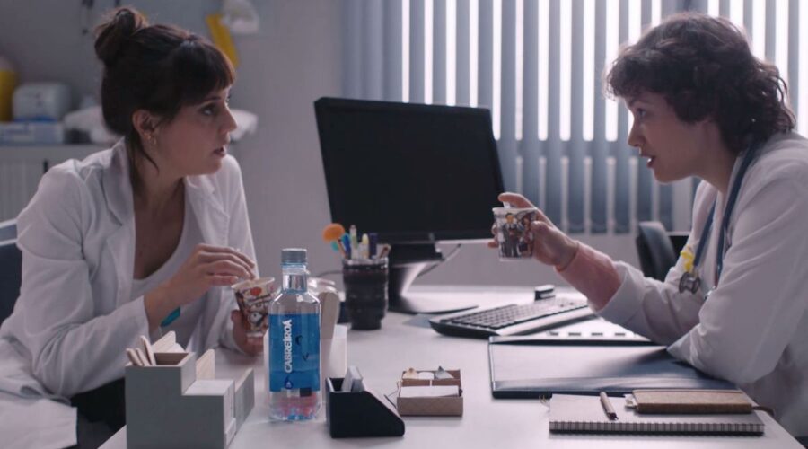 Eva Ugarte e Aida Folch in una scena di