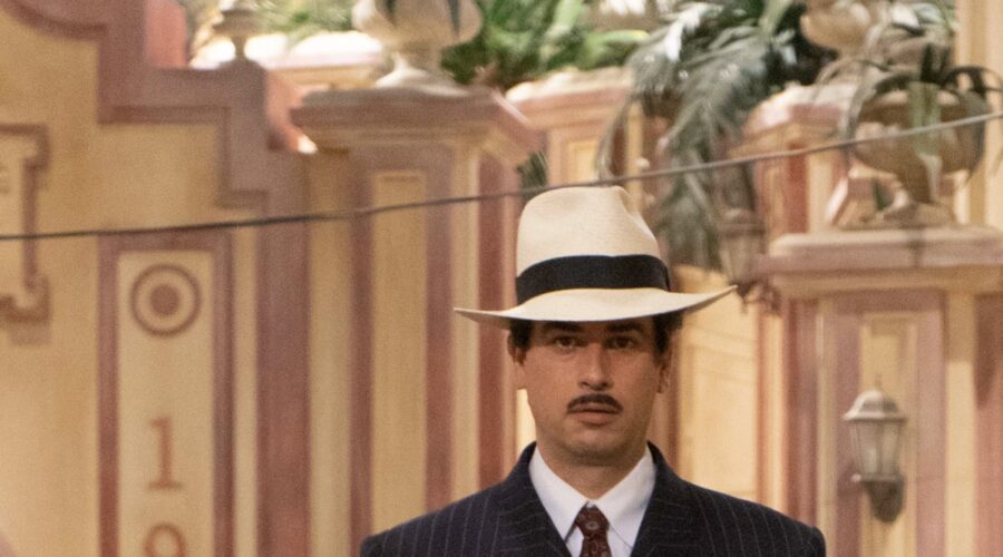 Iago García (Ventura) in una scena di “Un altro domani”. Credits: Mediaset