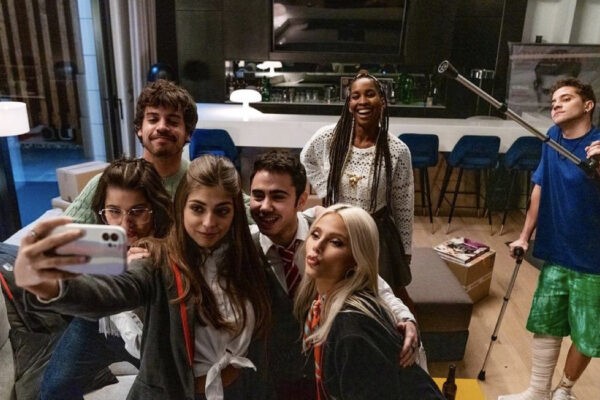 Il Cast Di Elite Sul Set Della Settima Stagione Credits Instagram Netflix