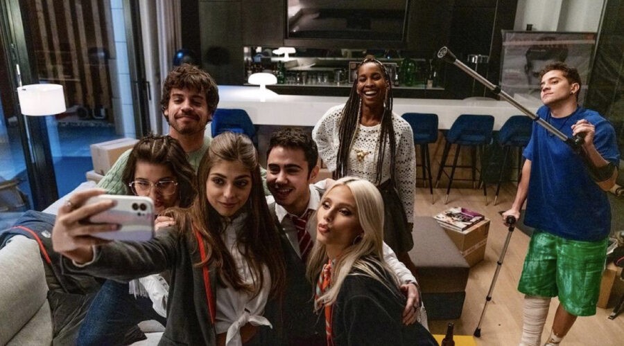 Il Cast Di Elite Sul Set Della Settima Stagione Credits Instagram Netflix