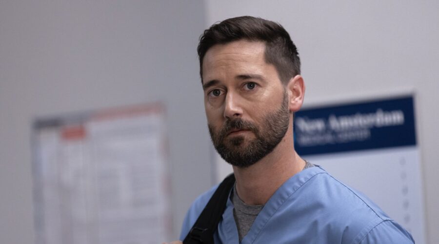 Ryan Eggold nei panni di Max Goodwin, qui nell'episodio 1 della quinta stagione di “New Amsterdam”, in onda mercoledì 7 giugno 2023 su Canale 5. Credits: Universal TV/RTI Mediaset.