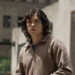 Tom Holland in una scena di “The Crowded Room”. Credits: Apple TV+.